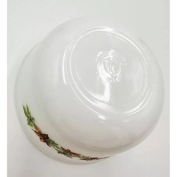 Vintage 9” Federal Nesting White Glass Maple Leaf Pattern Mixing Bowl Heat Proof - Picture 3 of 4